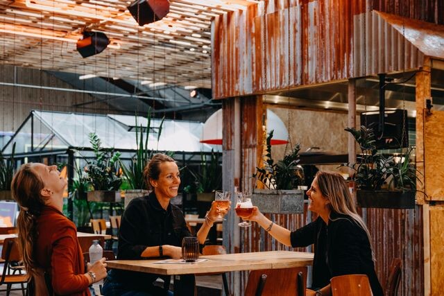 galanitas-houthallen-oosterhout-5-2569728370_01932f24-4b6a-7565-81a0-11fb2114a78b